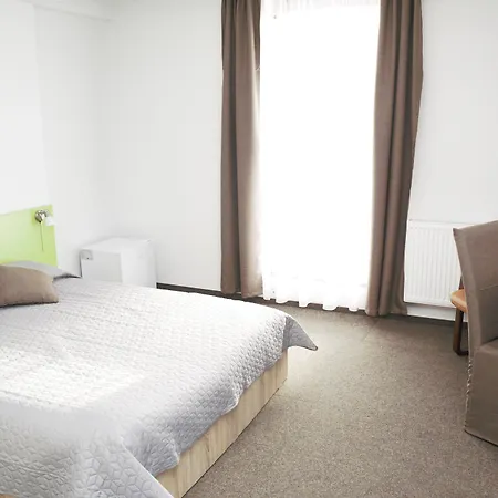 William's 3* Brassó