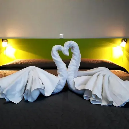 William's 3* בראשוב